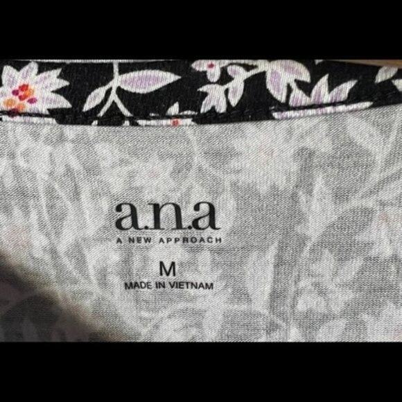 A.N.A. Shirt Ditsy Floral Cold Shoulder Printed Soft Casual Size Medium - Picture 3 of 7